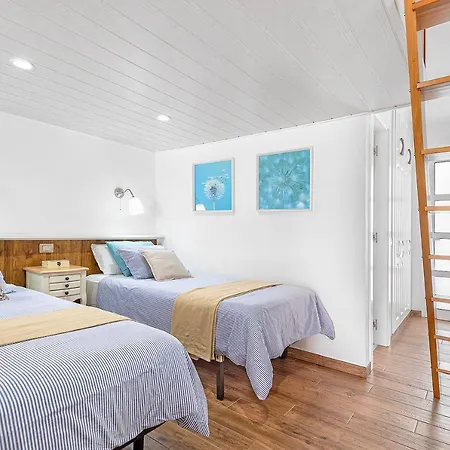 Tatil Evi Arguineguin, Los Canarios